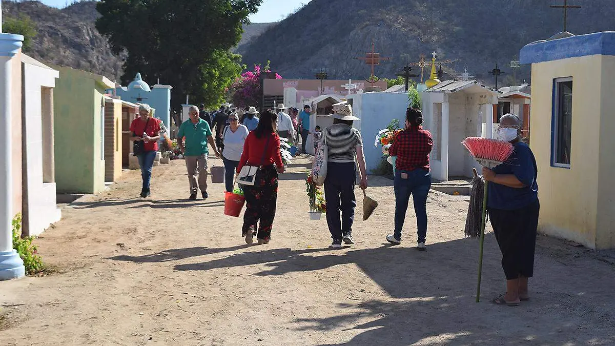 Panteon dia de muertos en la paz 2